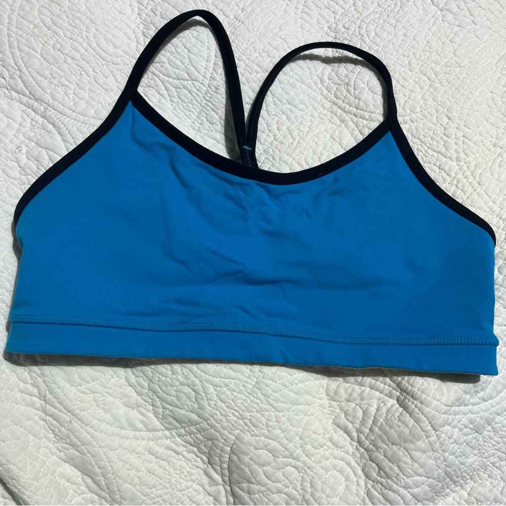 Lululemon blue bra size 8